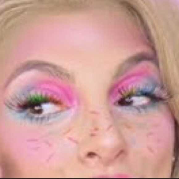 SEPHORA COLLECTION Museum of Ice Cream Eyelashes - Picture 3 of 5